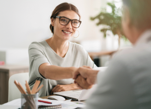 Det paradoxala Sverige: Brist på folk och brist på jobb – samtidigt.